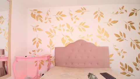 Lauren Anika online show from 01/18/25, 06:32