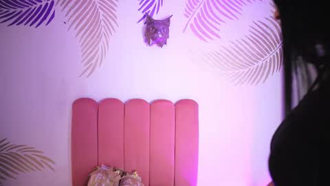 Lauren Anika online show from 02/07/25, 02:29