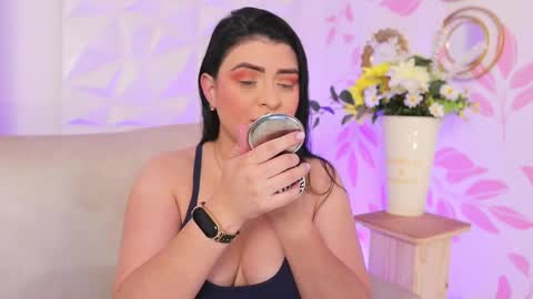 Lauren Anika online show from 02/17/25, 12:05