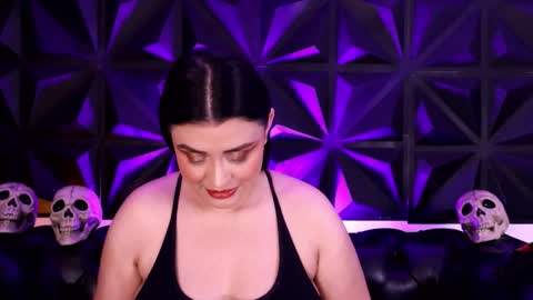 Lauren Anika online show from 10/21/25, 04:24