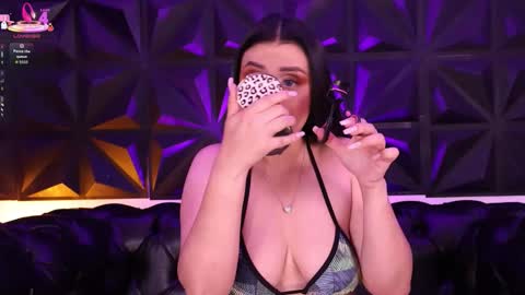 Lauren Anika online show from 11/20/25, 04:01