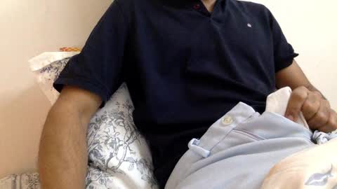 aniketkesari1 online show from 01/11/26, 01:49