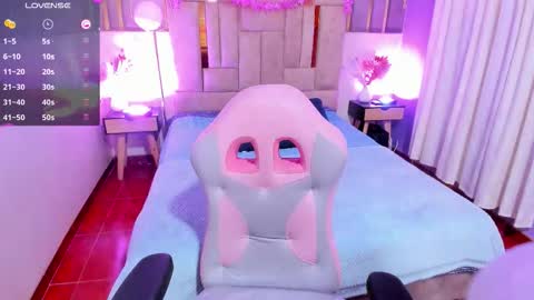 anisha_zambrano online show from 11/26/25, 01:34