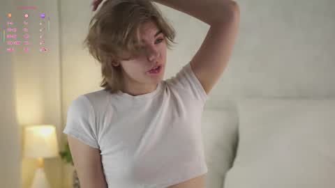 Snapshot of anishavivo chatting on 12/04/25, 12:47 AnishaVivo online show from 12/04/25, 12:47