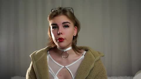 Snapshot of anishavivo chatting on 01/13/26, 12:10 AnishaVivo online show from 01/13/26, 12:10