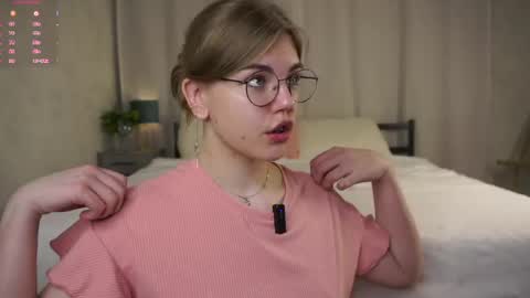 AnishaVivo online show from 04/23/26, 12:26