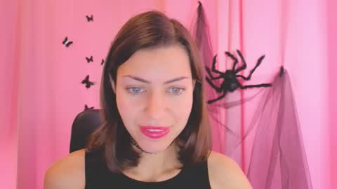 Anni online show from 10/28/25, 06:39