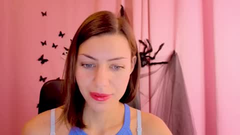 Anni online show from 11/08/25, 03:45