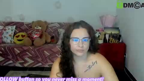 Snapshot of anissyax chatting on 06/15/26, 02:47 AnissyaX online show from 06/15/26, 02:47