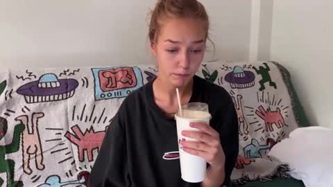 Snapshot of anita__hills chatting on 12/24/24, 10:22 anita__hills online show from 12/24/24, 10:22