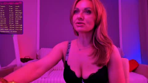 Snapshot of anita_forever chatting on 05/30/26, 10:07 Anita online show from 05/30/26, 10:07