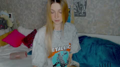 Snapshot of anita_moon_ chatting on 02/28/25, 01:37 anita_moon_ online show from 02/28/25, 01:37