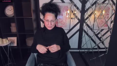 Snapshot of anita_muse chatting on 01/17/25, 12:10 Anita online show from 01/17/25, 12:10