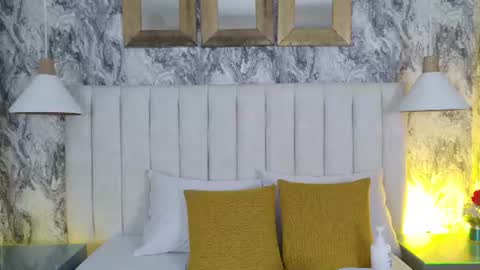 Dania Lpez online show from 06/26/26, 12:20