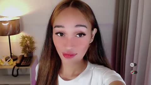 Snapshot of anitaguen chatting on 02/28/25, 10:39 anita online show from 02/28/25, 10:39