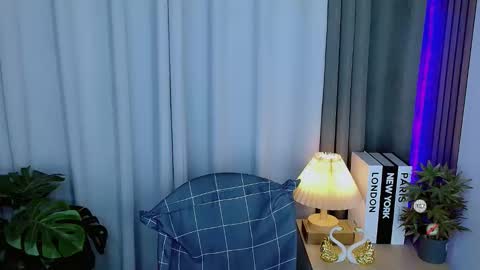 Snapshot of anitaguen chatting on 10/10/25, 11:04 anita online show from 10/10/25, 11:04