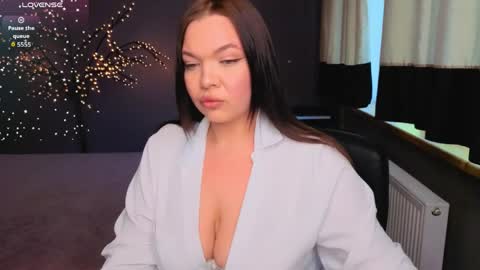 Snapshot of anitamays chatting on 05/07/26, 11:37 Anita online show from 05/07/26, 11:37