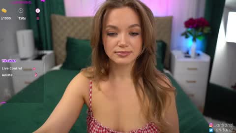 Im Anita thumb up me please its important online show from 01/18/26, 08:34