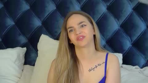 AnitaVenture online show from 11/01/25, 04:03