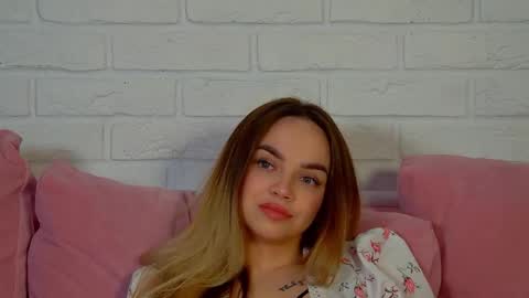 Snapshot of anitaventure chatting on 05/07/26, 04:18 AnitaVenture online show from 05/07/26, 04:18