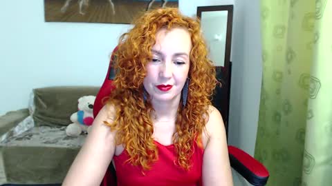 Snapshot of anitazarova chatting on 01/13/25, 05:44 Anita Zarova online show from 01/13/25, 05:44