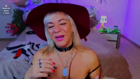 Anita online show from 04/01/26, 03:40