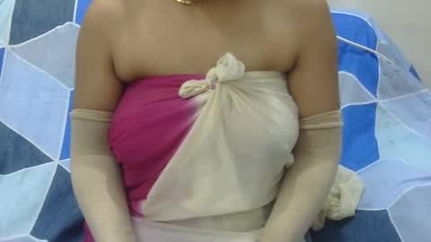 anjali_dogra786 online show from 10/04/25, 10:24