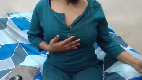 anjali_dogra786 online show from 12/20/25, 08:16