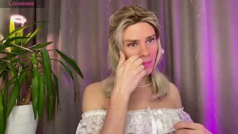 anjalin_sososok online show from 04/24/26, 04:37