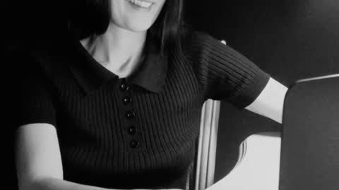 Snapshot of anje_forsexytime chatting on 02/05/25, 08:57 Anje online show from 02/05/25, 08:57