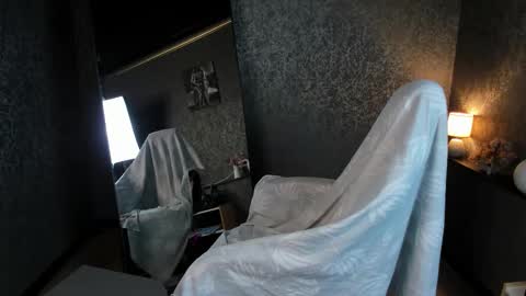 Angel online show from 03/08/26, 06:12