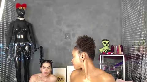 Hello My name is NaiaraPv is OPEN online show from 02/03/26, 02:55