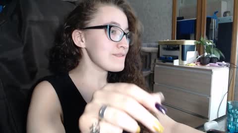 Snapshot of ankey_rayah chatting on 12/14/24, 02:42 Nameless online show from 12/14/24, 02:42