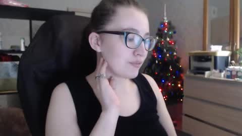 Snapshot of ankey_rayah chatting on 01/12/25, 05:22 Nameless online show from 01/12/25, 05:22