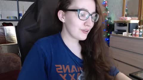 Snapshot of ankey_rayah chatting on 01/25/25, 10:51 Nameless online show from 01/25/25, 10:51