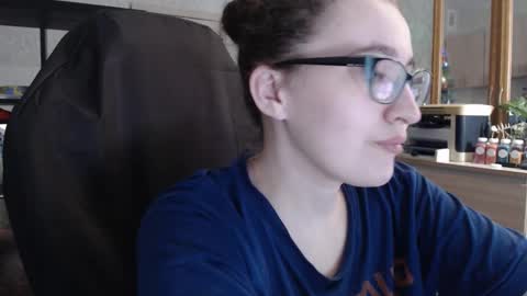 Snapshot of ankey_rayah chatting on 01/27/25, 09:33 Nameless online show from 01/27/25, 09:33
