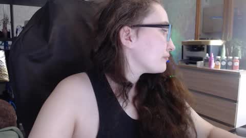 Snapshot of ankey_rayah chatting on 02/07/25, 01:58 Nameless online show from 02/07/25, 01:58