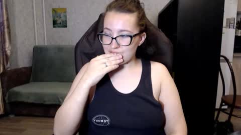Snapshot of ankey_rayah chatting on 09/16/25, 12:00 Nameless online show from 09/16/25, 12:00