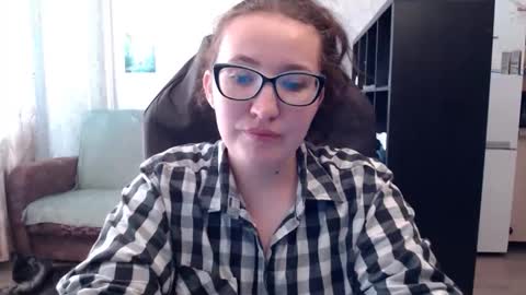Snapshot of ankey_rayah chatting on 09/20/25, 08:37 Nameless online show from 09/20/25, 08:37