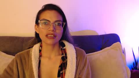 Snapshot of anmaadler chatting on 01/03/25, 01:59 Anma Adler online show from 01/03/25, 01:59