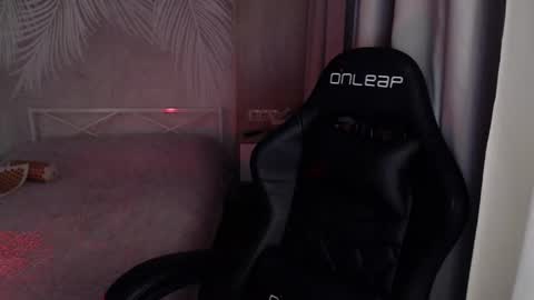 mary online show from 01/05/26, 05:27