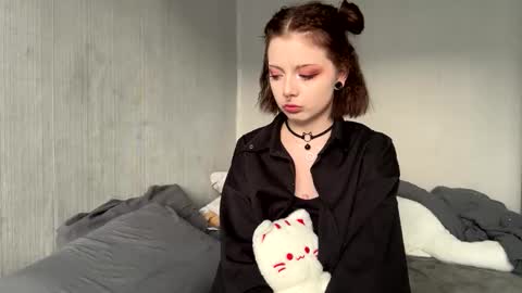 AnmiXHot online show from 11/17/25, 10:43