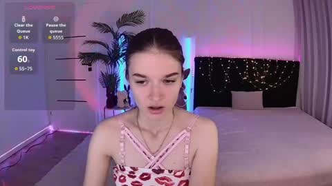 Snapshot of ann_woood chatting on 05/16/26, 03:33 ann_woood online show from 05/16/26, 03:33