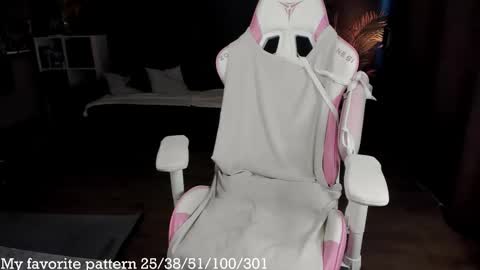Snapshot of anna_belle3 chatting on 03/19/26, 03:32 AnnaThe next stream is tomorrow online show from 03/19/26, 03:32
