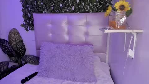 ANNA online show from 11/14/25, 04:55