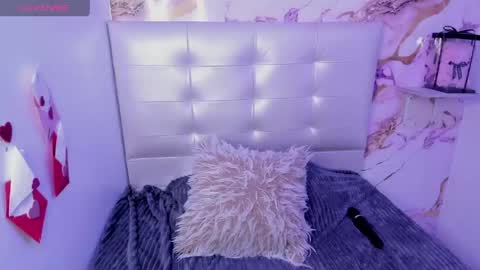 ANNA online show from 04/22/26, 04:08