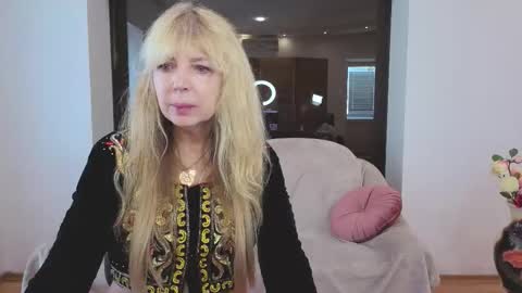 Anna Ditrih online show from 09/20/25, 11:55