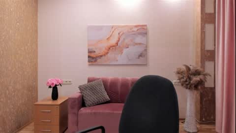 Anna Ditrih online show from 04/02/26, 11:41