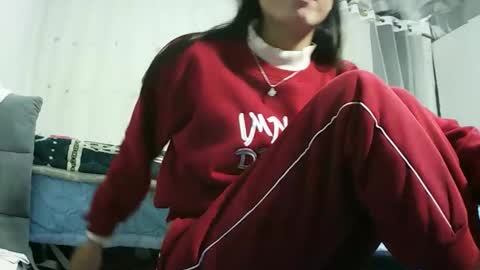 anna_ellen22 online show from 12/05/25, 12:14