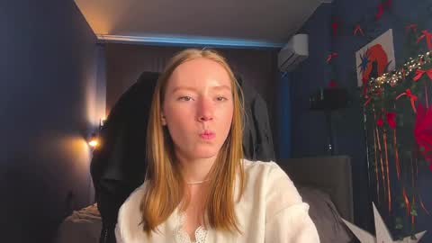 Anna online show from 04/16/26, 02:51